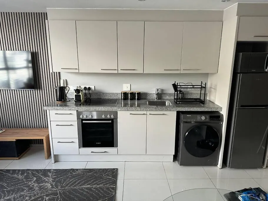 Leisure At The Legacy-Greenpoint Cape Town Apartment