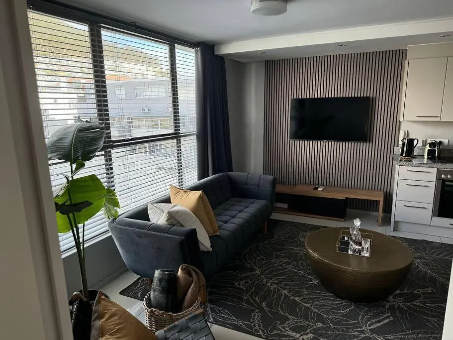 Leisure At The Legacy-Greenpoint Cape Town Apartment